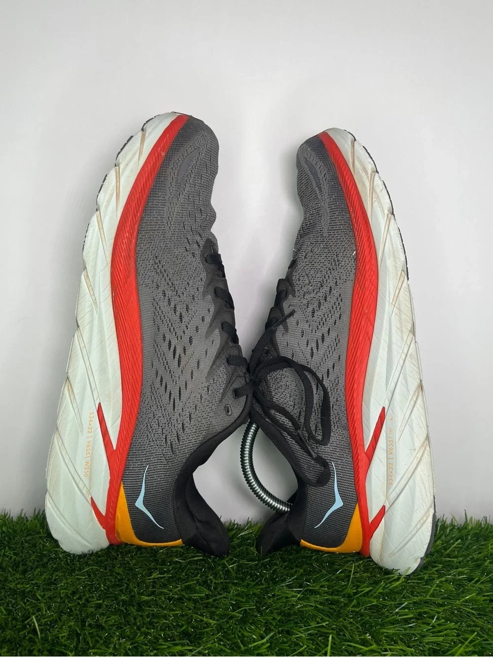 HOKA One One Clifton 8 Men’s 10D Gray Red Running Shoes 1119393 - Picture 6 of 9